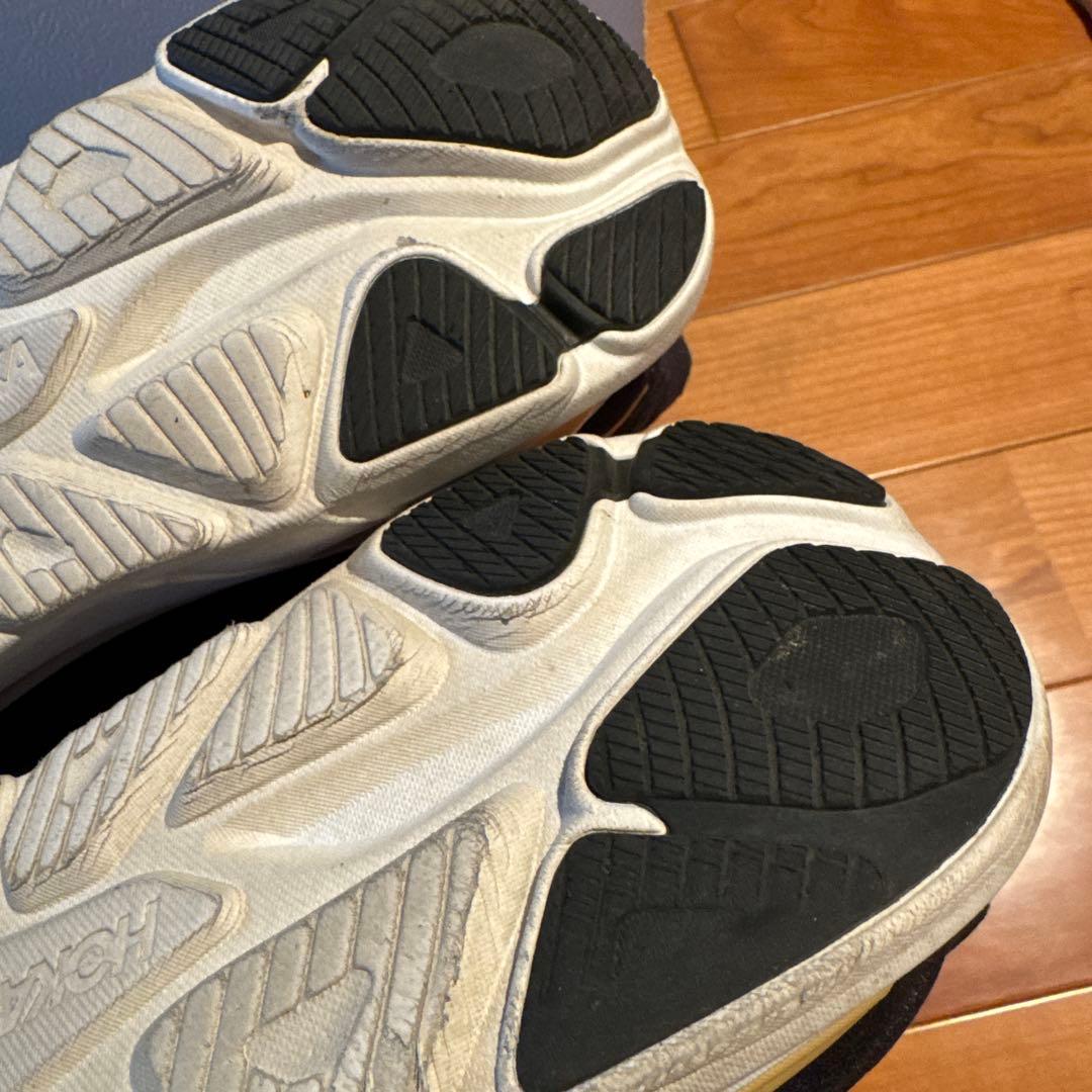 HOKA スニーカー クリプトン10ブラック/ゴールド