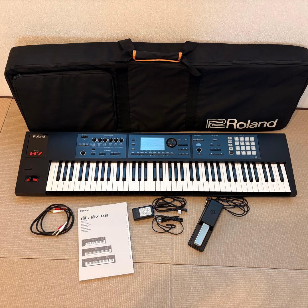 Roland FA-07 キーボード 76鍵盤 シンセサイザー　美品！！