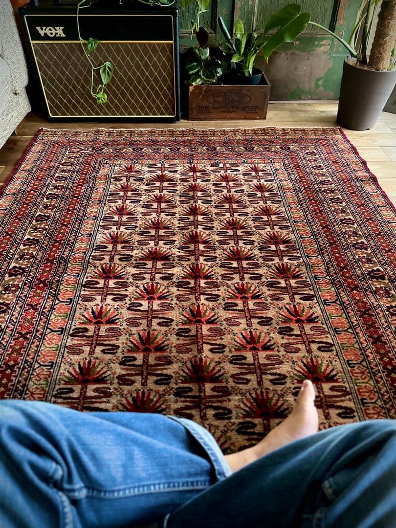 トライバルラグ　ヴィンテージラグ　アフガンラグ　バルーチ族　プリミティブアート