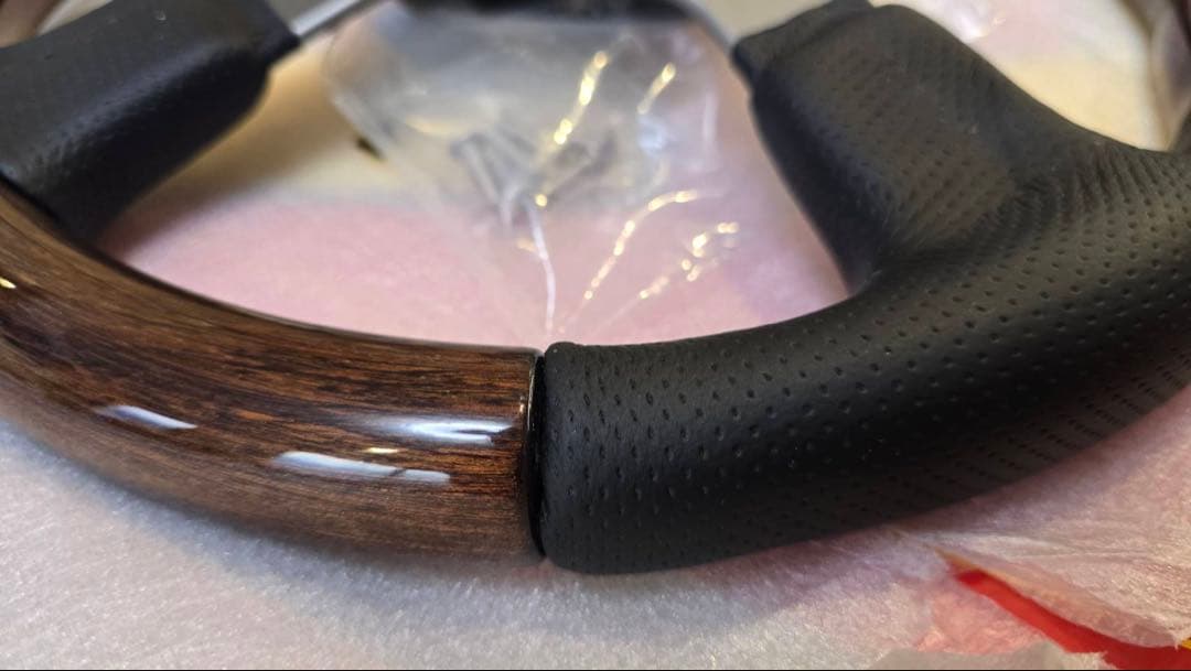 ⭐️新品⭐️MOMOステアリング ファイター レザー / ウッド (マホガニー)