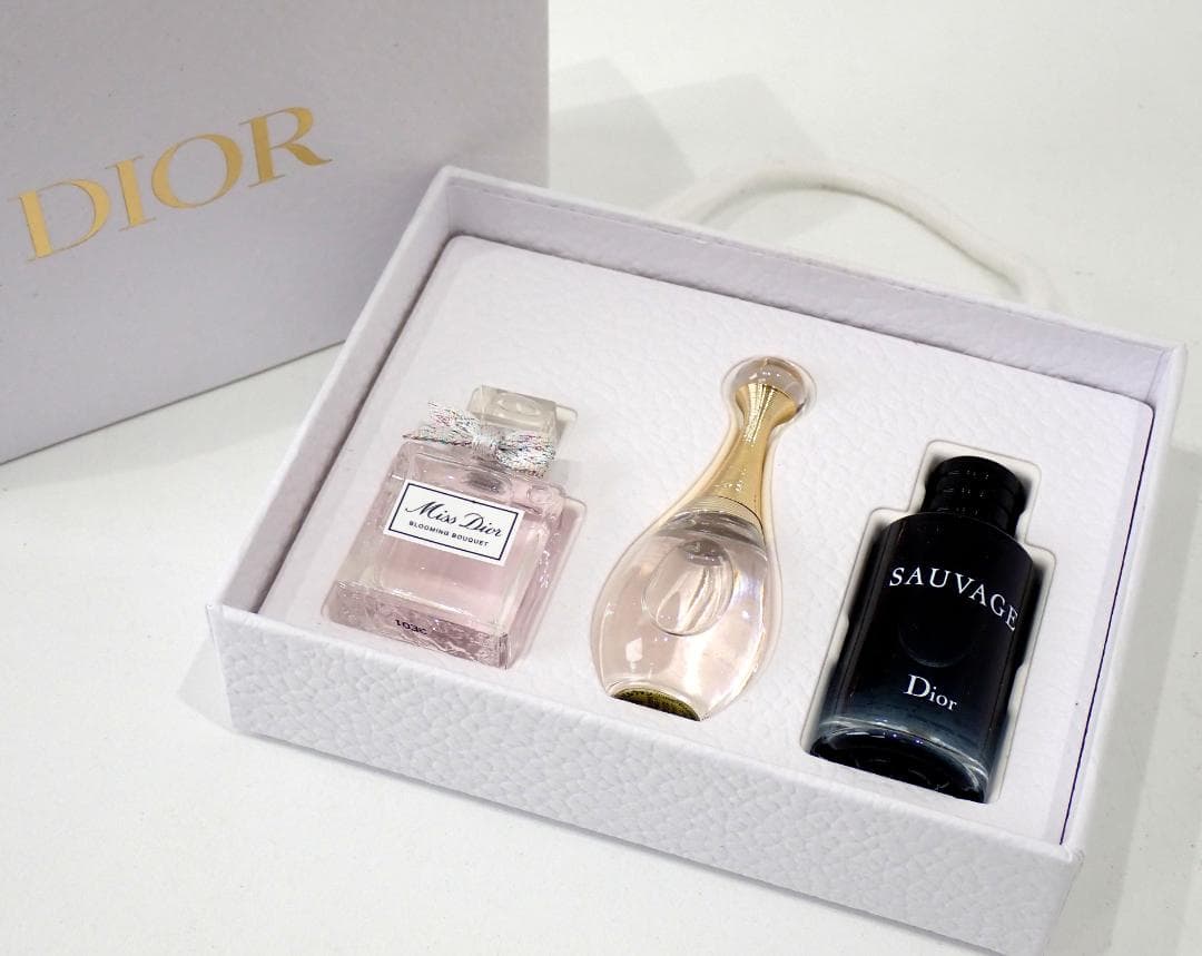 新品同 ディオール 香水 ディスカバリーキット 箱付き