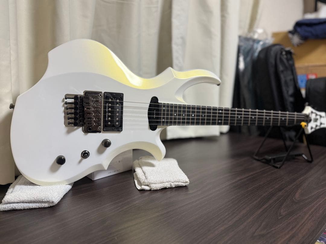 【美品】ESP ANTELOPE【弦交換setup済】