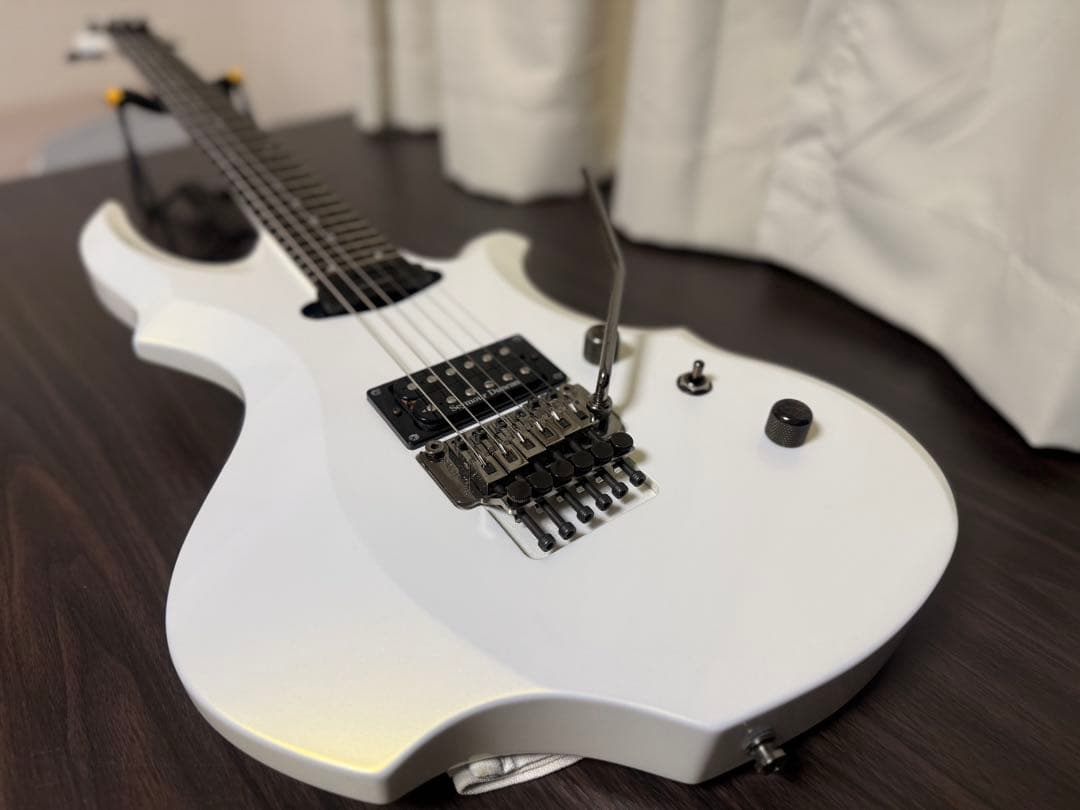 【美品】ESP ANTELOPE【弦交換setup済】