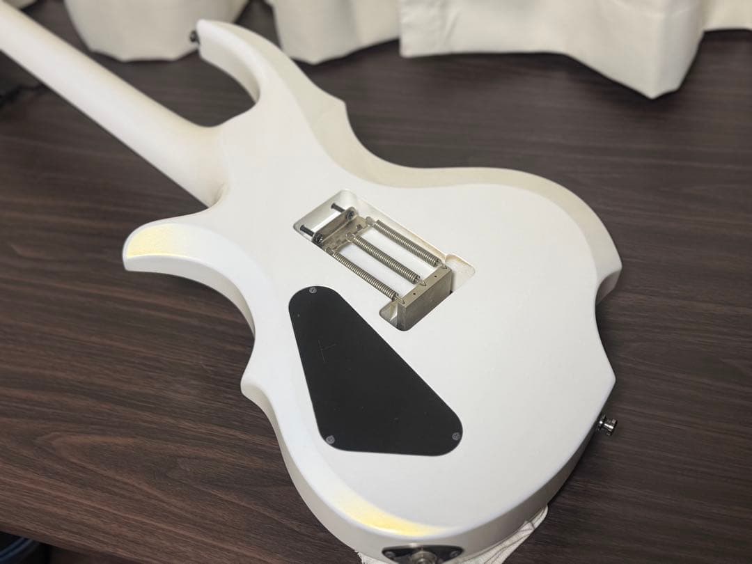 【美品】ESP ANTELOPE【弦交換setup済】