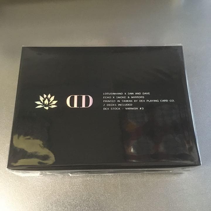 トランプ Smoke & Mirrors x Lotusinhand