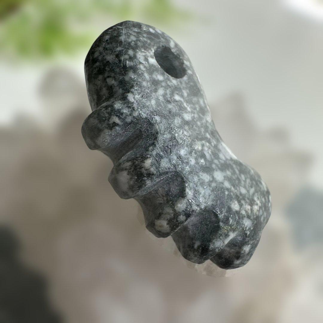 遠野の石　高波動霊石　龍神石　感謝の石　奇跡石　タテガミ勾玉　一ノ型