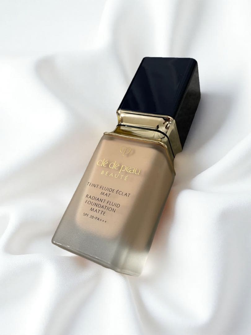 【新品】資生堂　クレドポーテイント フリュイド エクラ マット 30ml