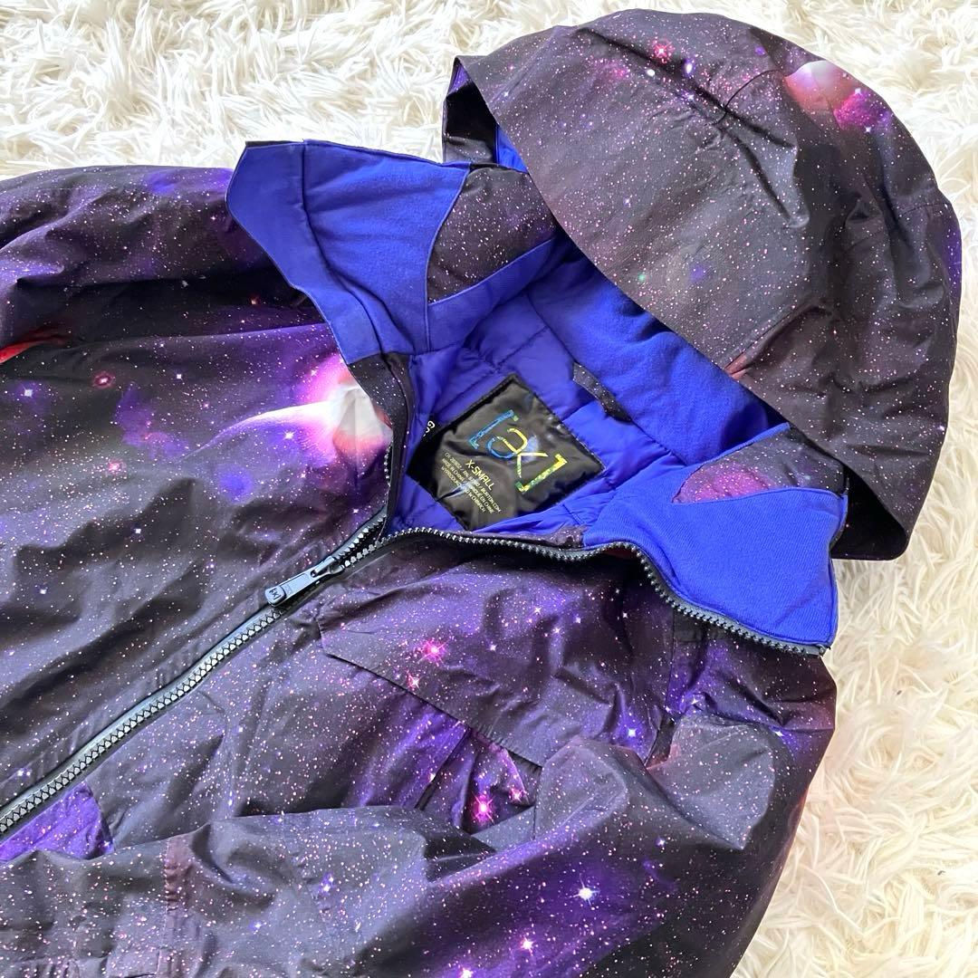 #2i✨ak burton✨ゴアテックス スノボウェア 宇宙柄 レディースXS