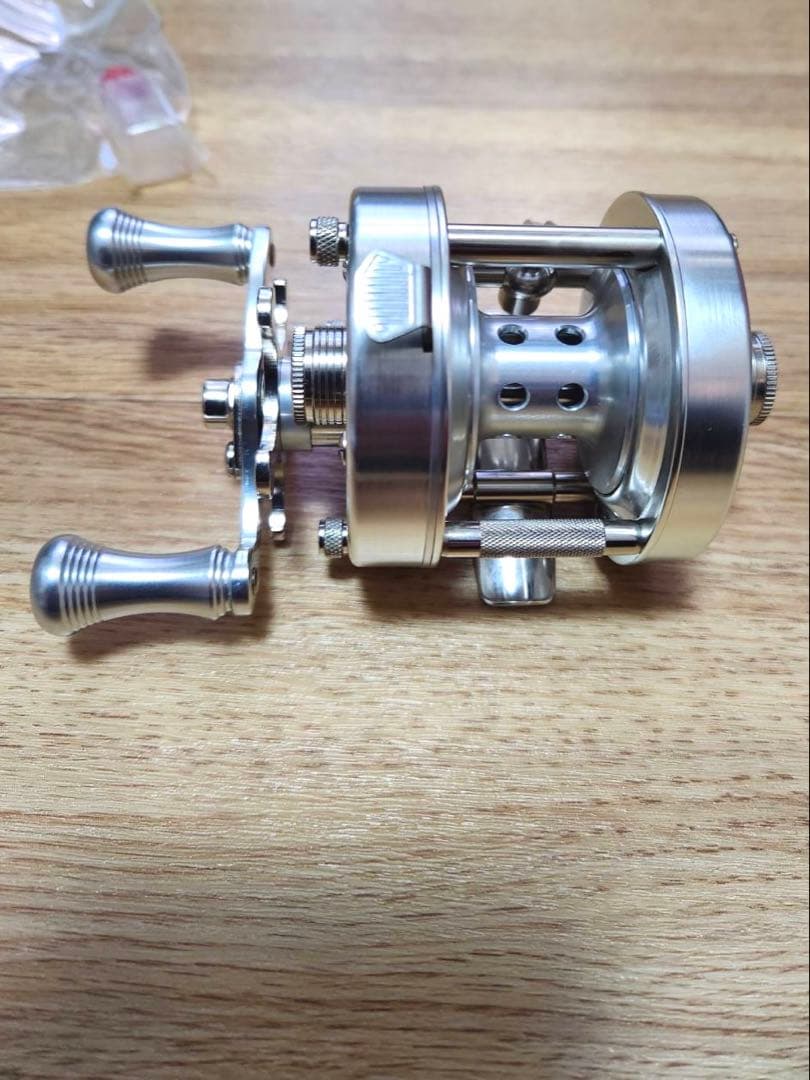 【新品・未使用】　五十鈴工業　BC621SSS（左巻き)