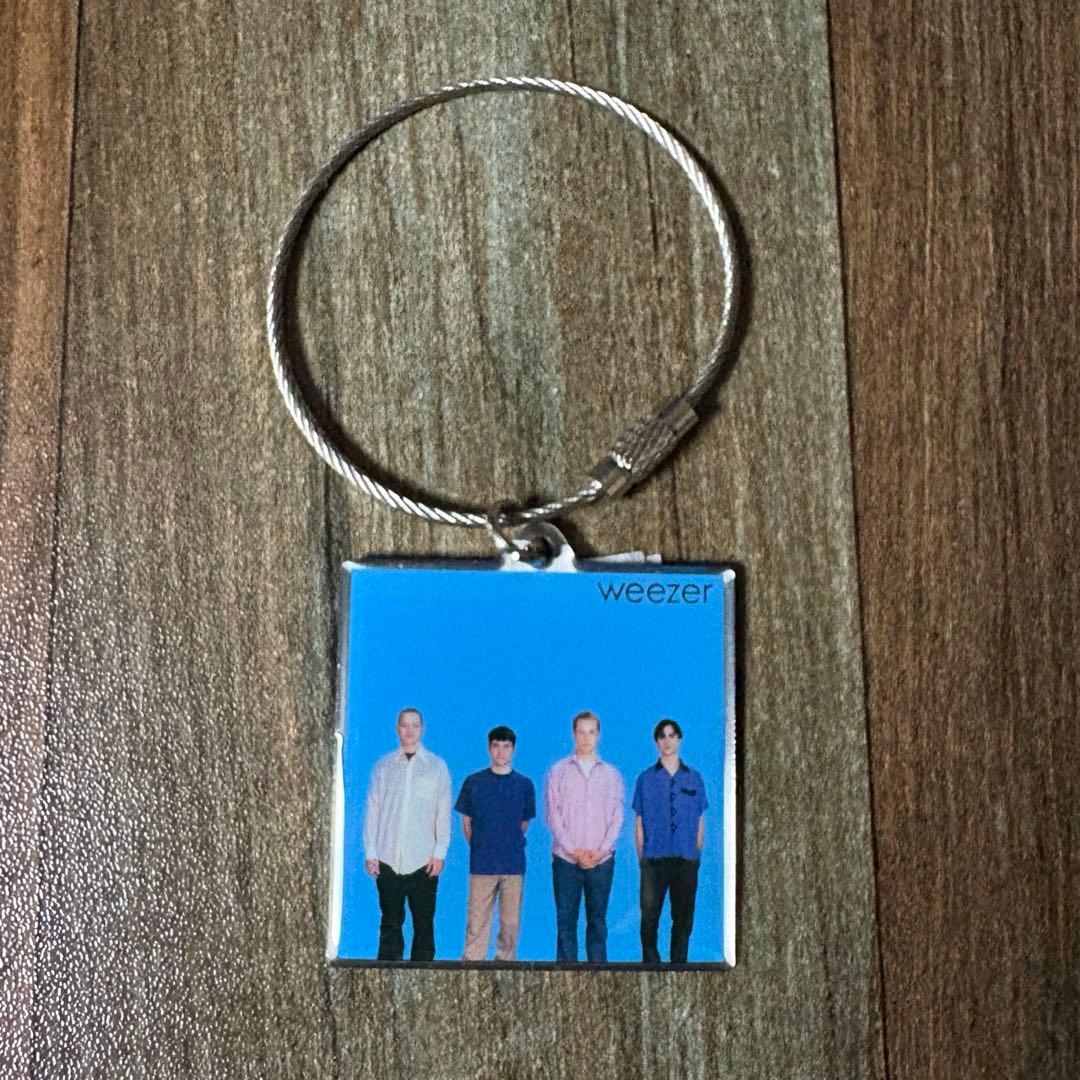 weezer メタルキーホルダー　ガチャガチャ