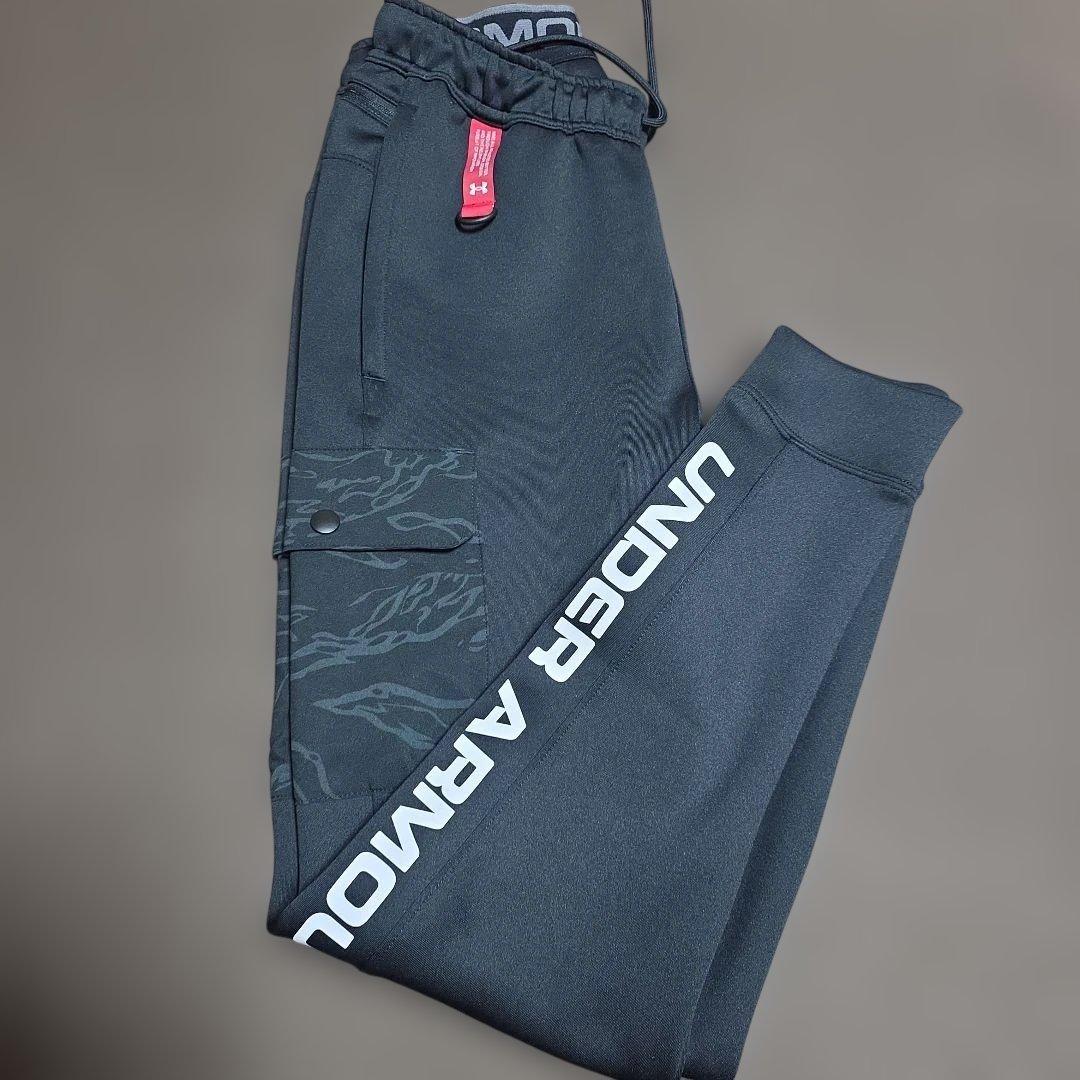 UNDER ARMOUR ジャージ上下セット 上着Lサイズ.パンツMサイズ