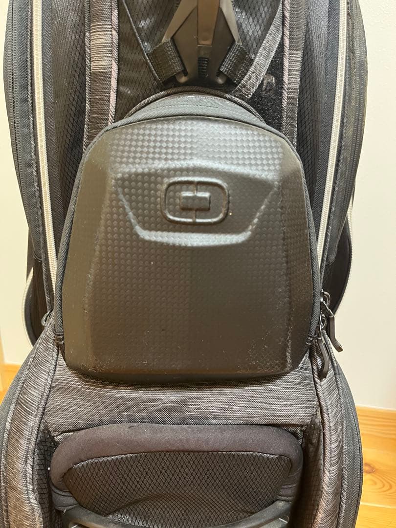 OGIO オジオ ゴルフバッグ キャディバッグ 黒 多機能ポケット付き