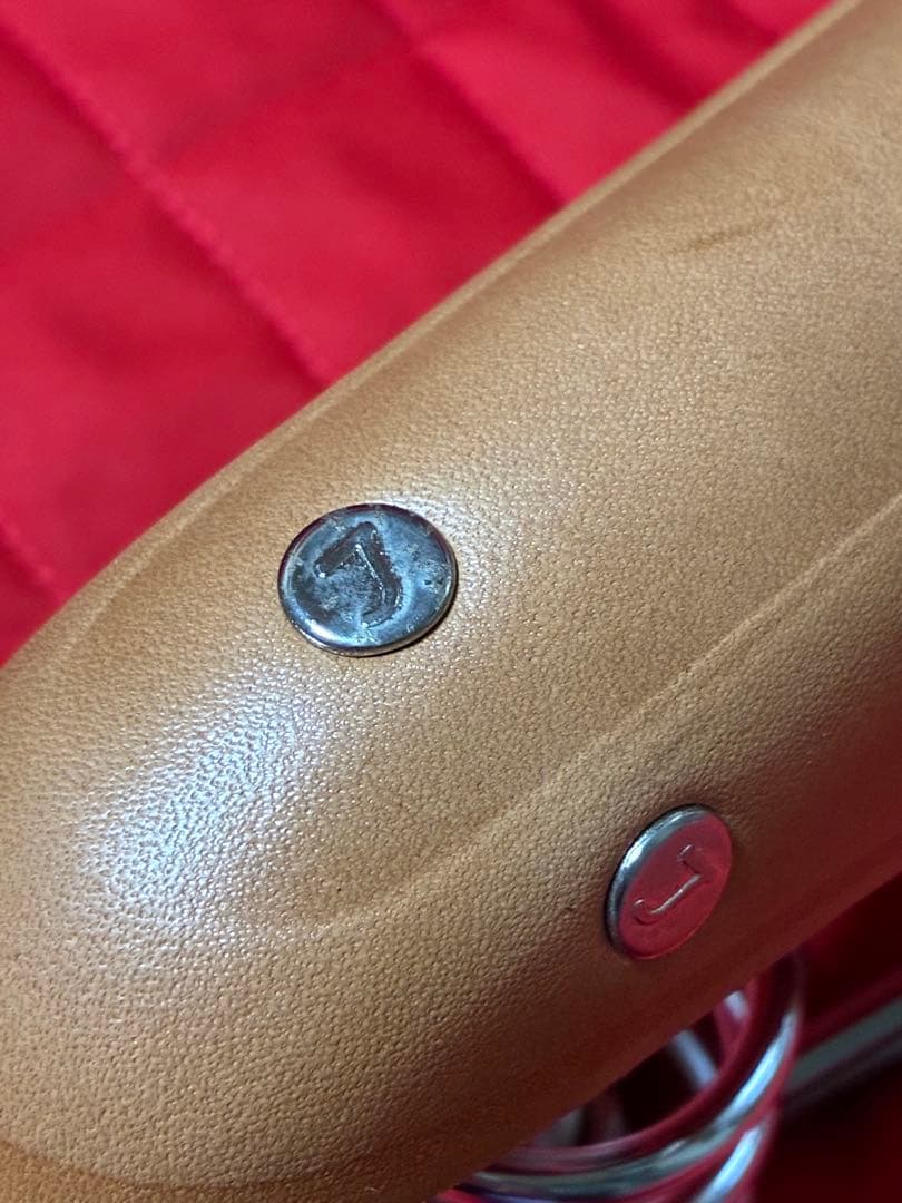 Lepper社　レッパー社　本革サドル　自転車パーツ　オランダ　未使用品