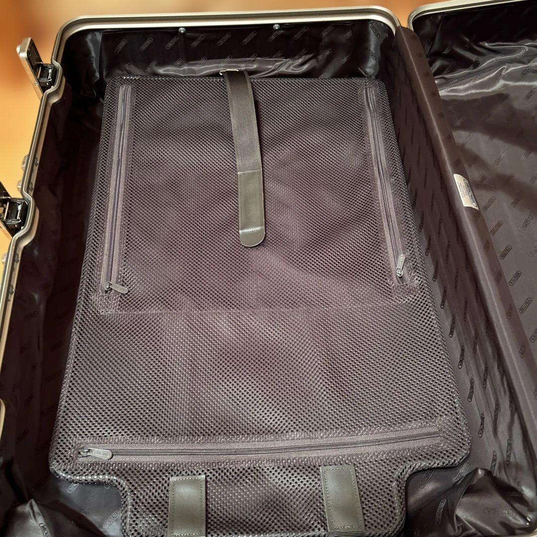 【匿名配送】RIMOWA リモア　シャンパンゴールド スーツケース