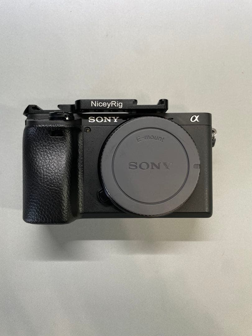 【美品・傷無し】　Sony α6400 ボディ　ミラーレス　　一眼　カメラ
