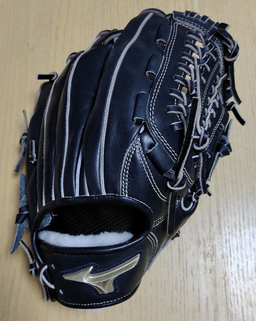 Mizuno Global Elite 硬式グローブ 右投げ用