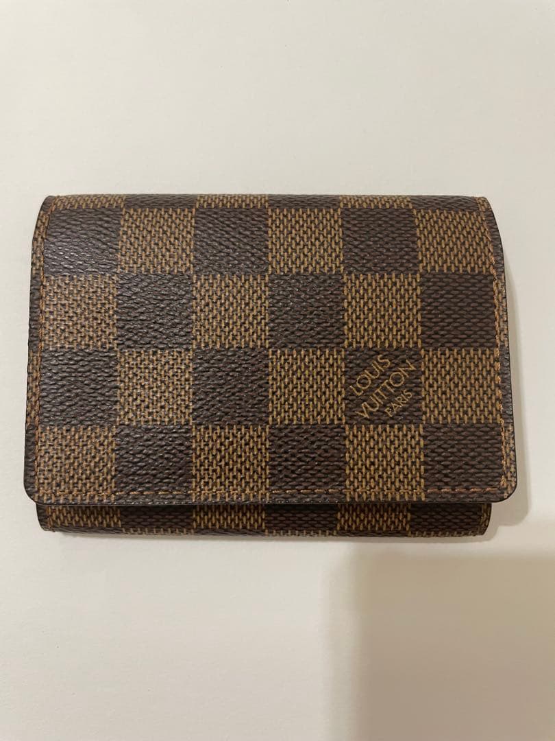 ルイヴィトン ダミエ 名刺入れ 三越福岡店で購入しました