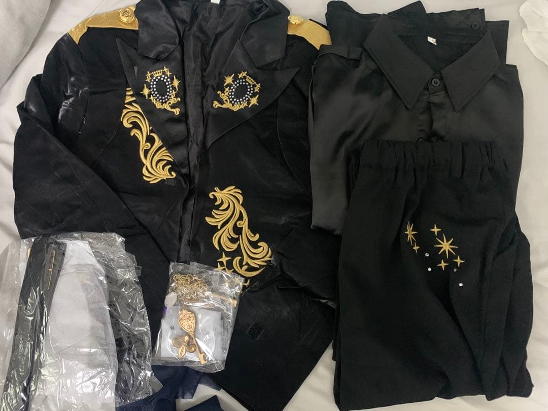 5周年 ポムフィオーレ ブレイジング ジュエル ツイステ 衣装 コスプレ