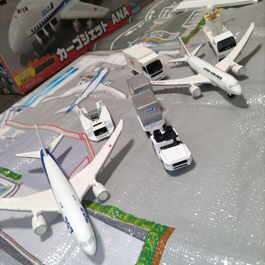 トミカ　トミカ空港　カーゴジェット　エアポートセット　ANA　JAL　飛行機