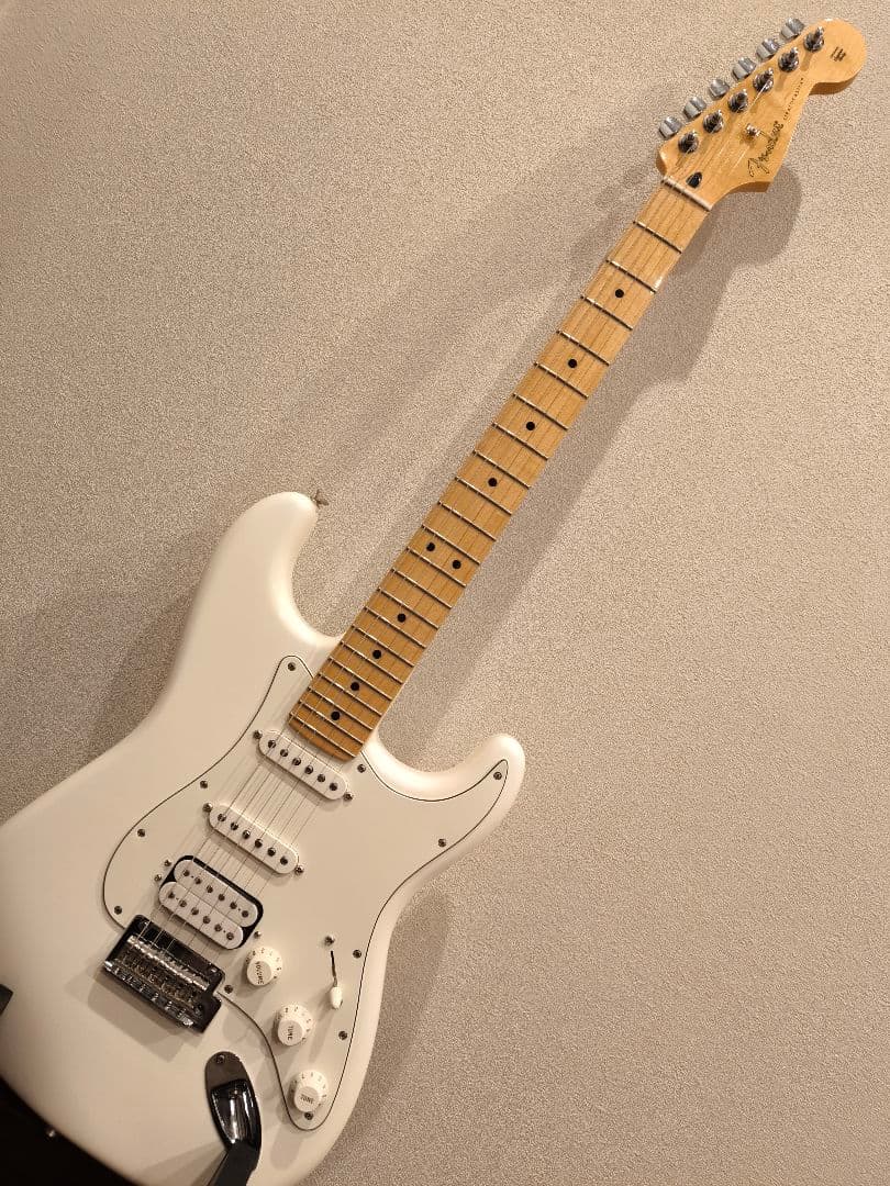 Fender Player Stratocaster HSS 75周年記念モデル