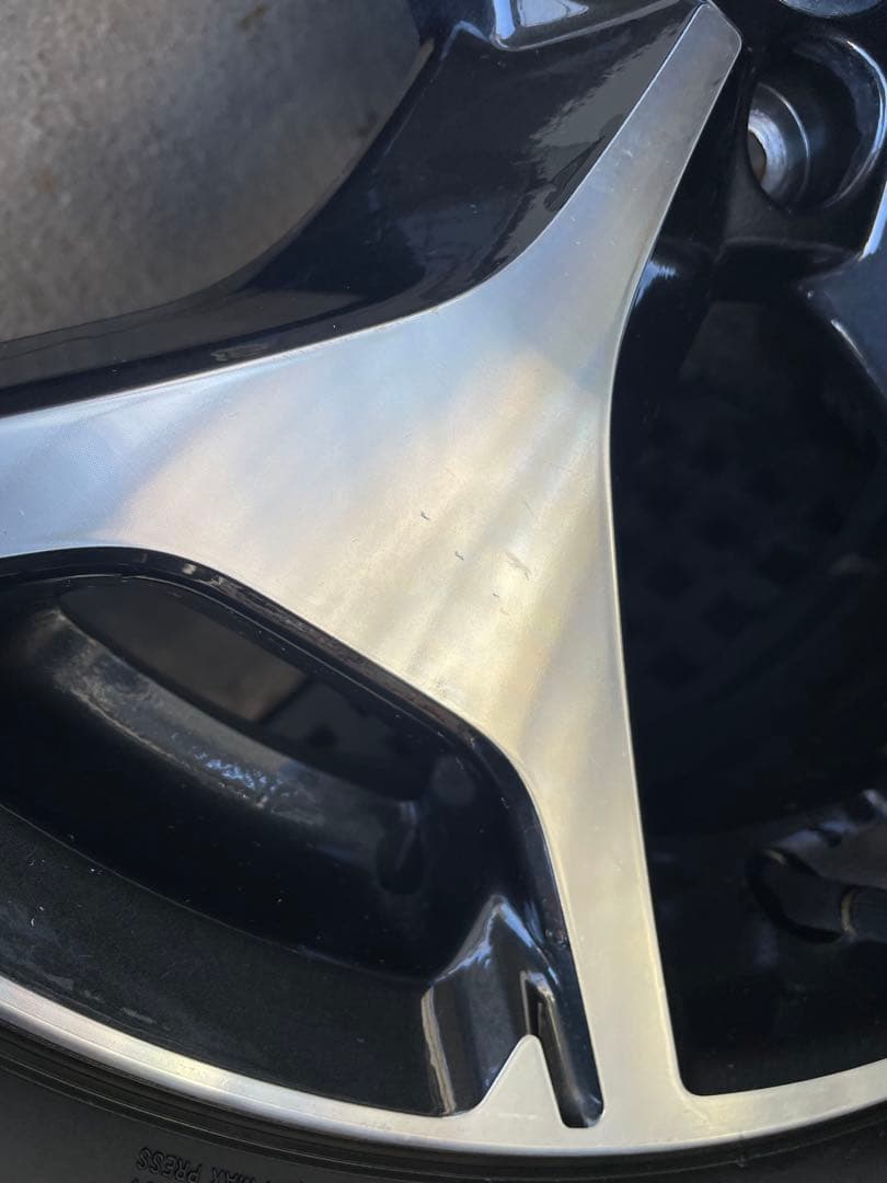 フォレスター純正18インチスタッドレスタイヤホイール4本セット225/55R18