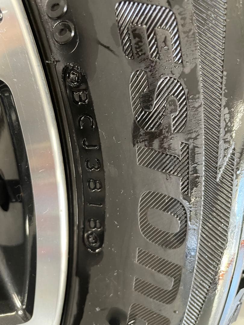フォレスター純正18インチスタッドレスタイヤホイール4本セット225/55R18