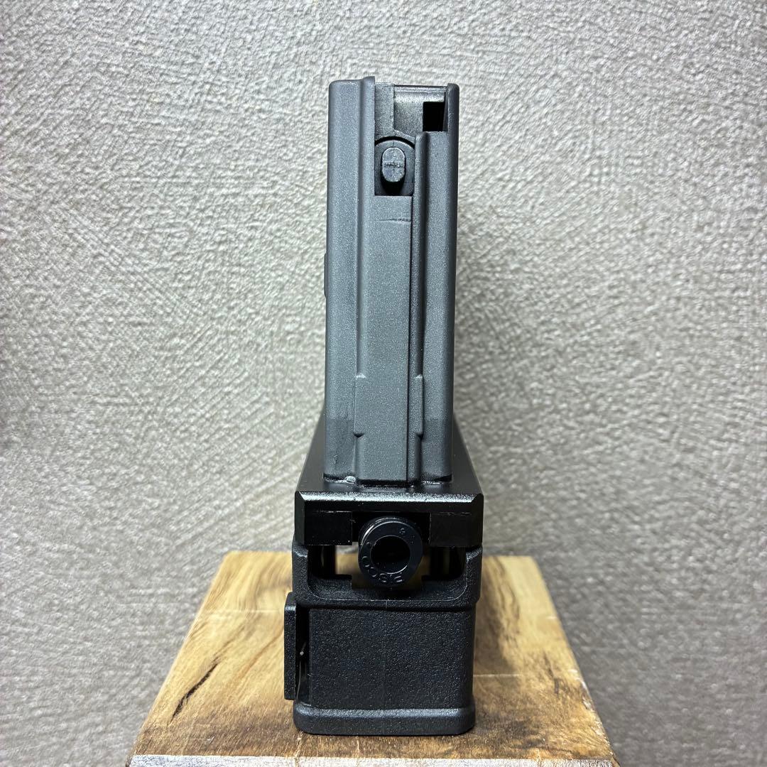 R8-06 東京マルイ GBB M4 マガジンアダプター 外部ソース仕様