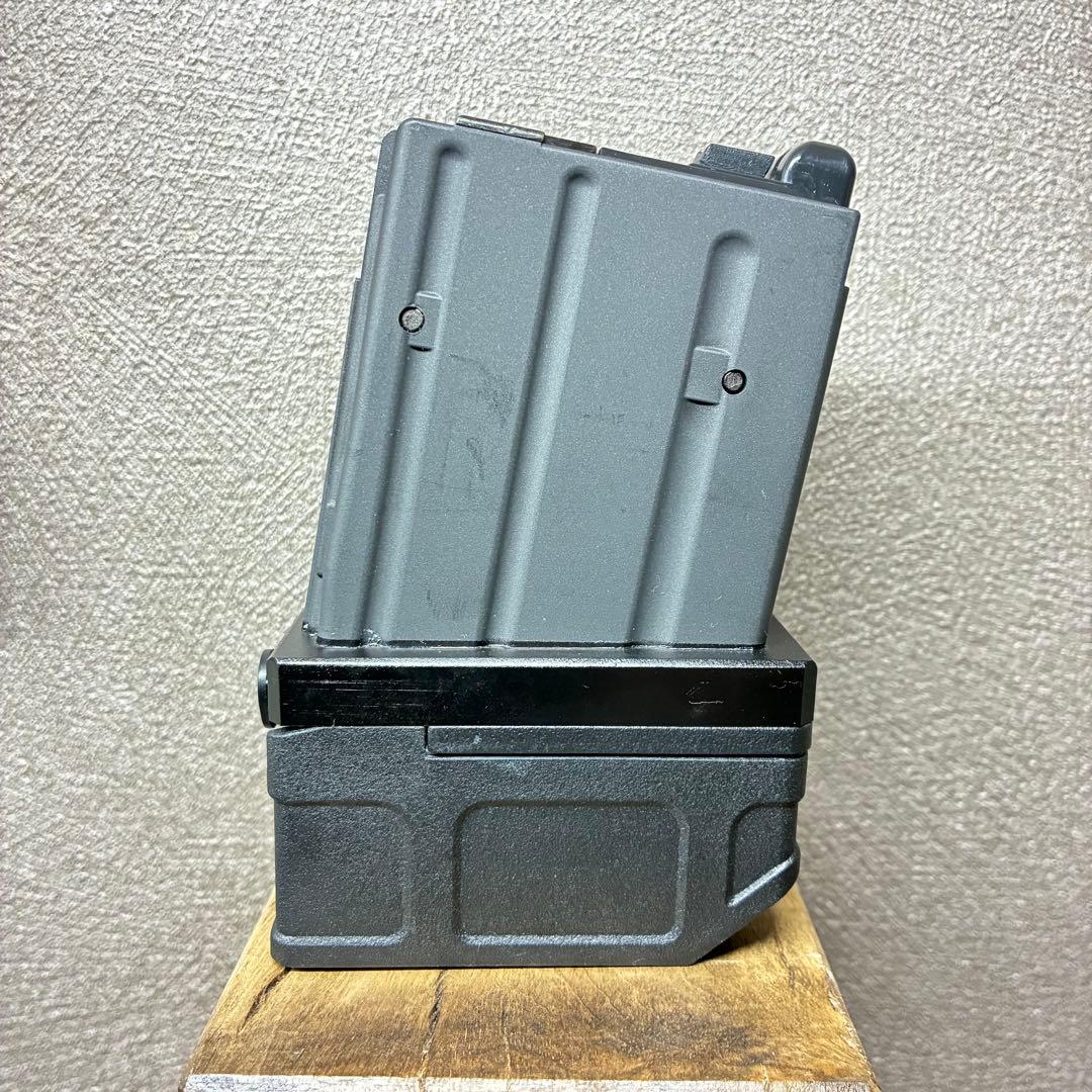 R8-06 東京マルイ GBB M4 マガジンアダプター 外部ソース仕様