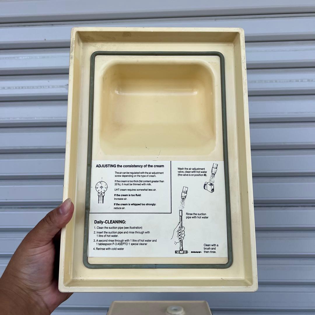 【ジャンク品】ホイップマシン スイップ ケーキ用