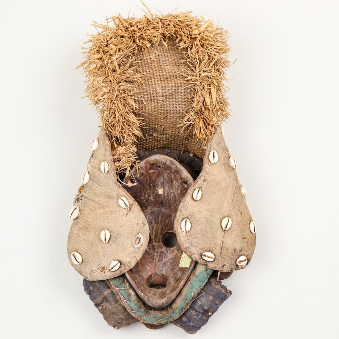 アンゴラ共和国 チョクウェ族 ムカンダ マスク