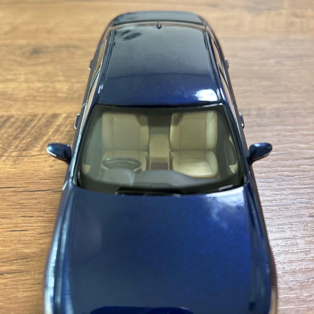 新品　非売品トヨタクラウンロイヤル サルーン　8S6 ダークブルーマイカ