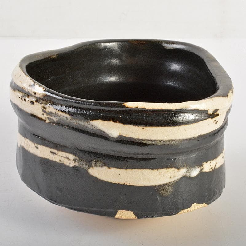 北大路魯山人作　織部焼　於里辺　茶碗　共布共箱　M　R7472