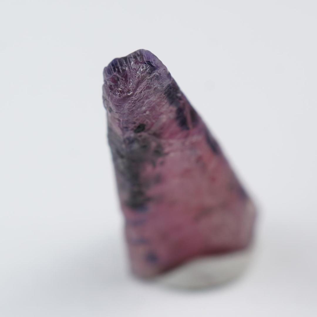 ウインザサファイア結晶　鉱物標本　原石　タンザニア産