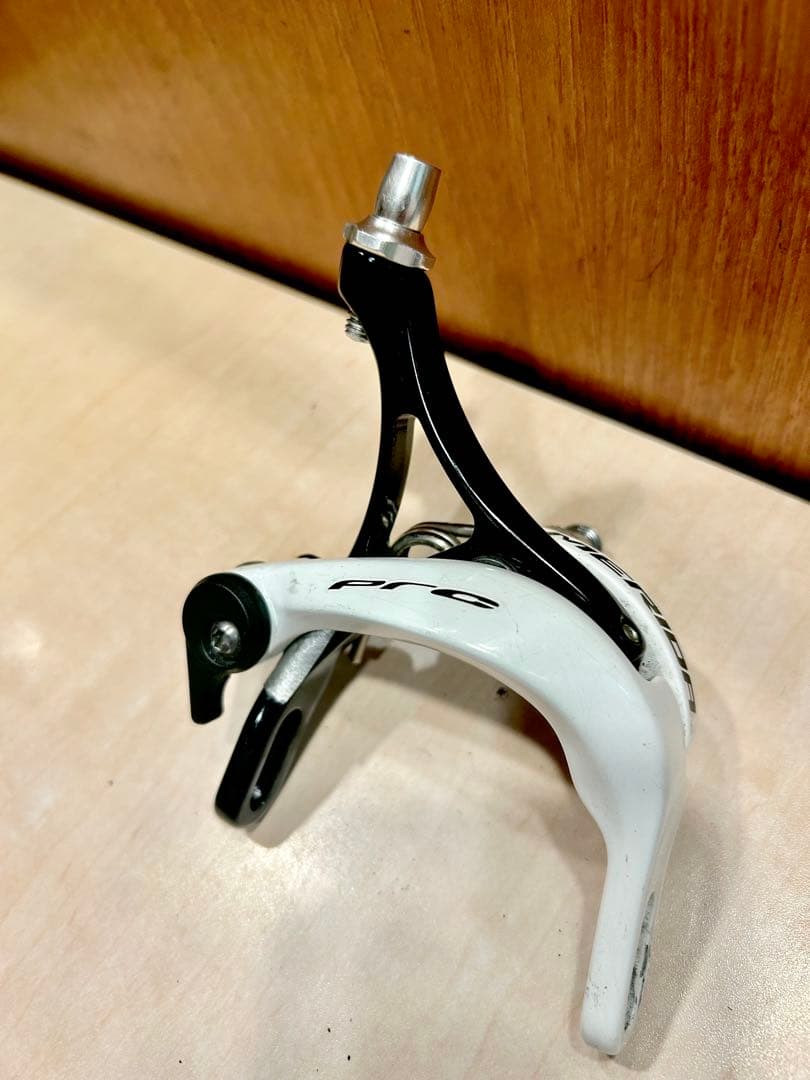 【貴重な白×黒キャリパーブレーキ】MERIDA品ドレスアップ用★カッコいいです！