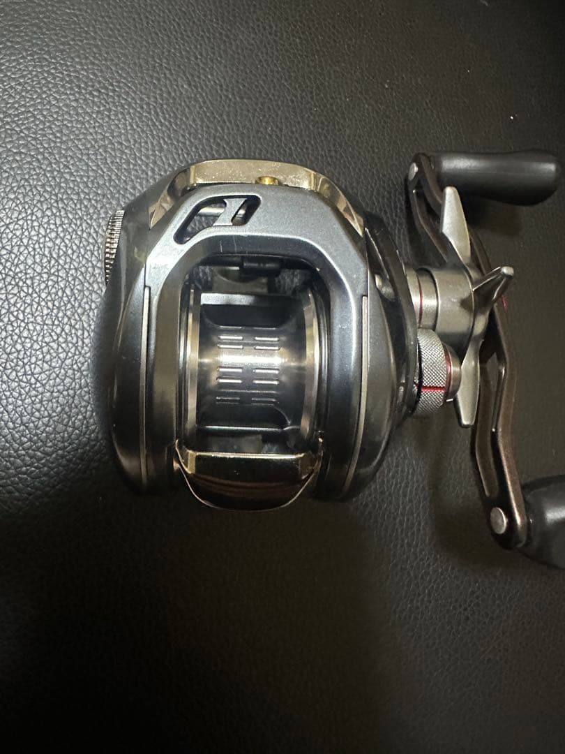 DAIWA 7.9 ベイトリール