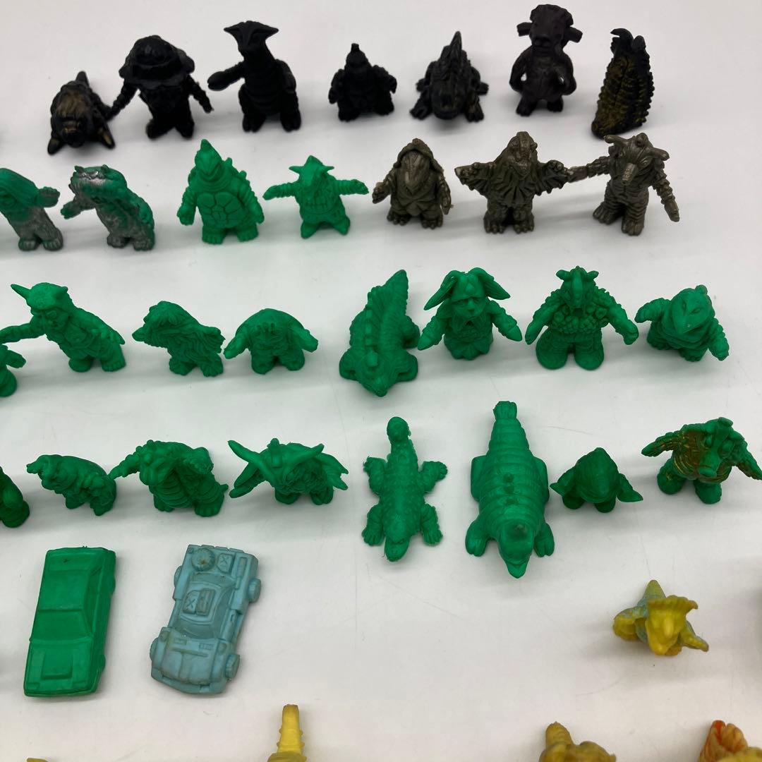 ウルトラマン　消しゴム　怪獣　フィギュア　昭和レトロ　当時物　ポピー　レア　大量