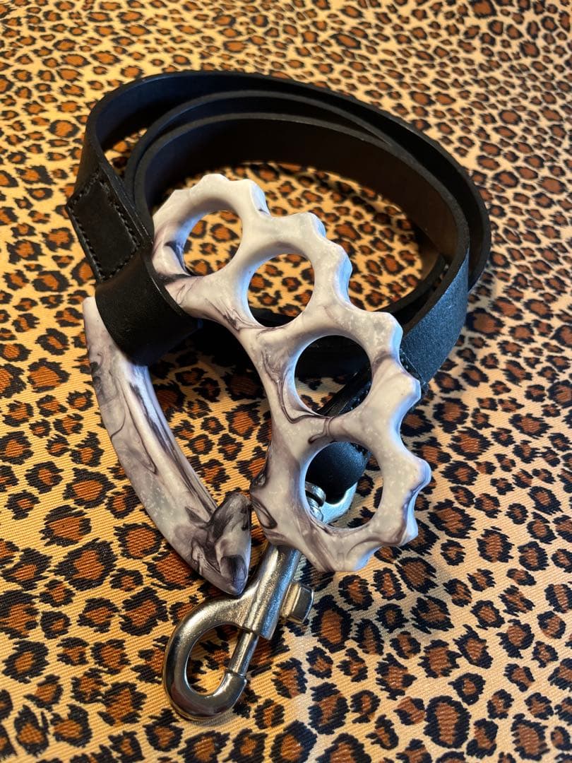 白黒　ナックル　ドッグ　リード　本革