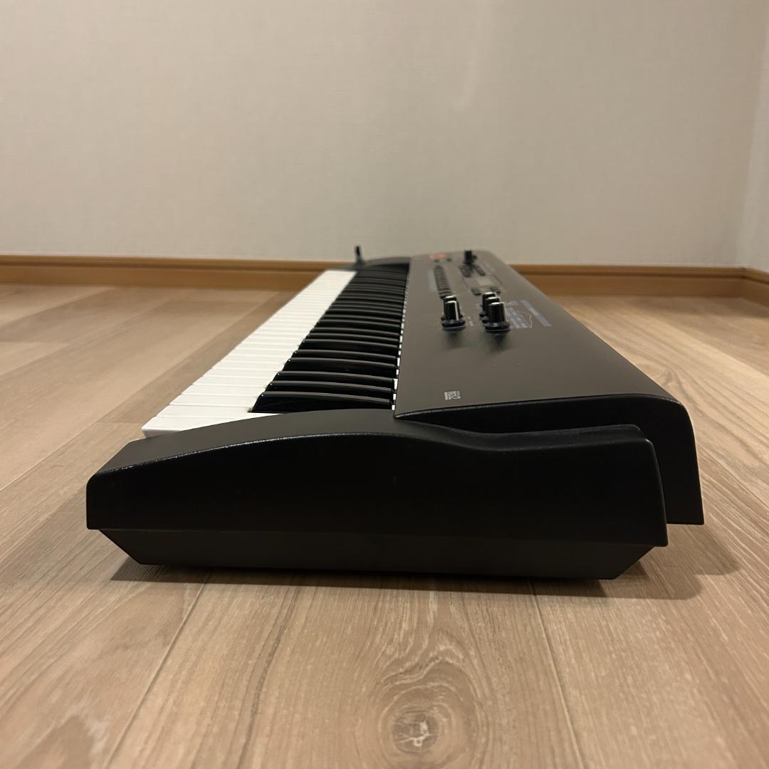 Roland JUNO-D シンセサイザー Limited Edition