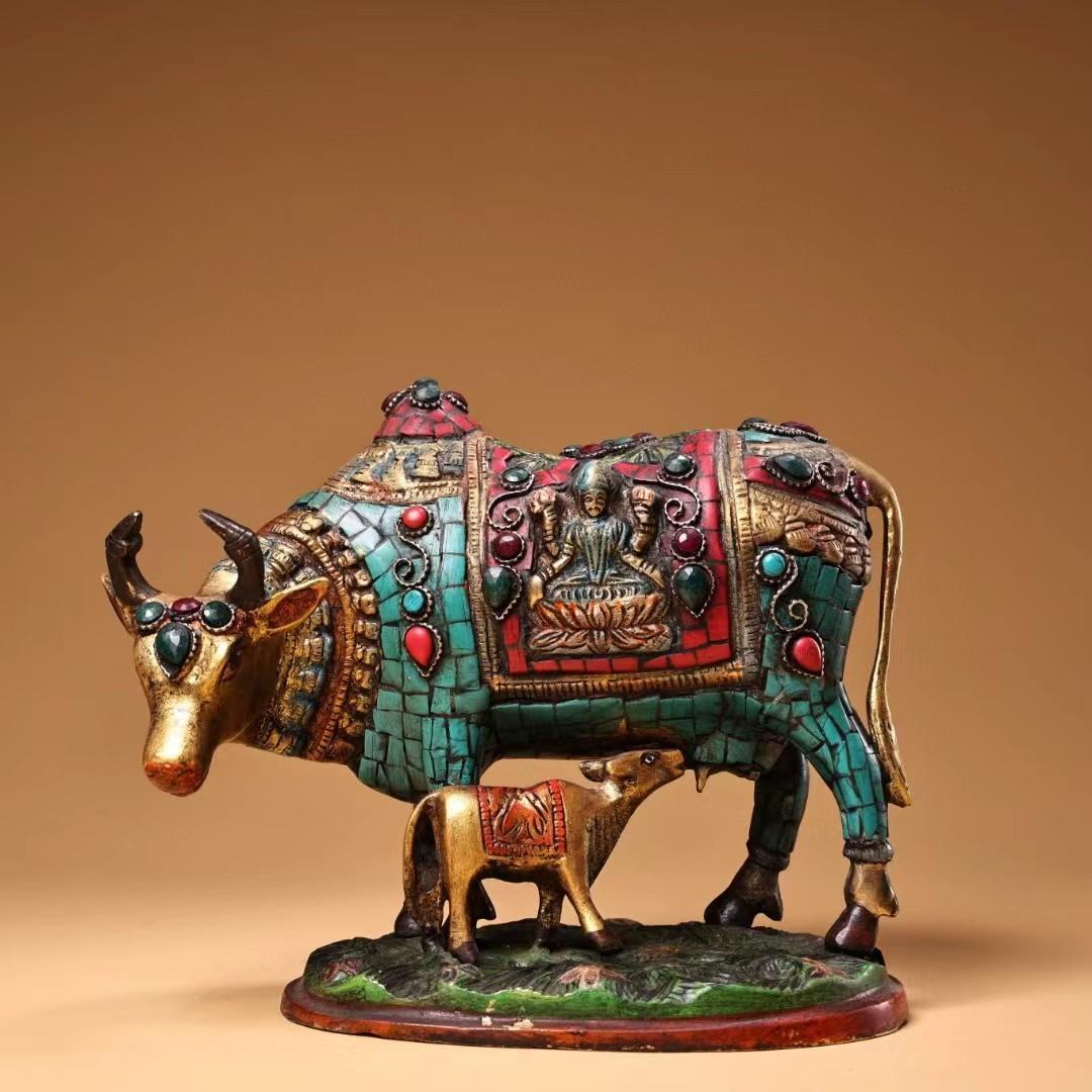 中国古美術・旧蔵チベット純銅親子牛の平安牛・純手作り・彩絵描金・置物・案頭・文房