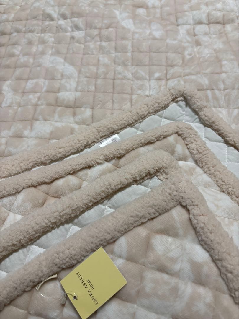 LAURA ASHLEY ローラアシュレイ キルトラグ カーペット