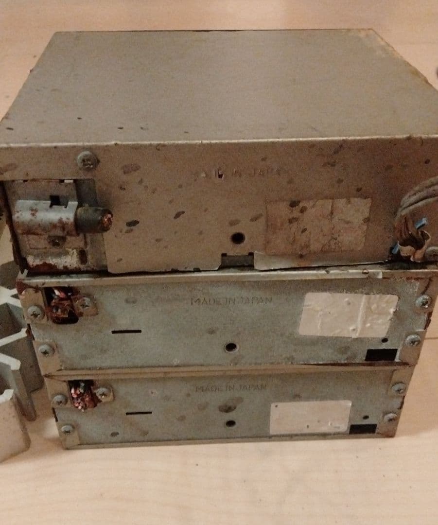 Clarion 当時物 カーオーディオ 動作未確認シャンク