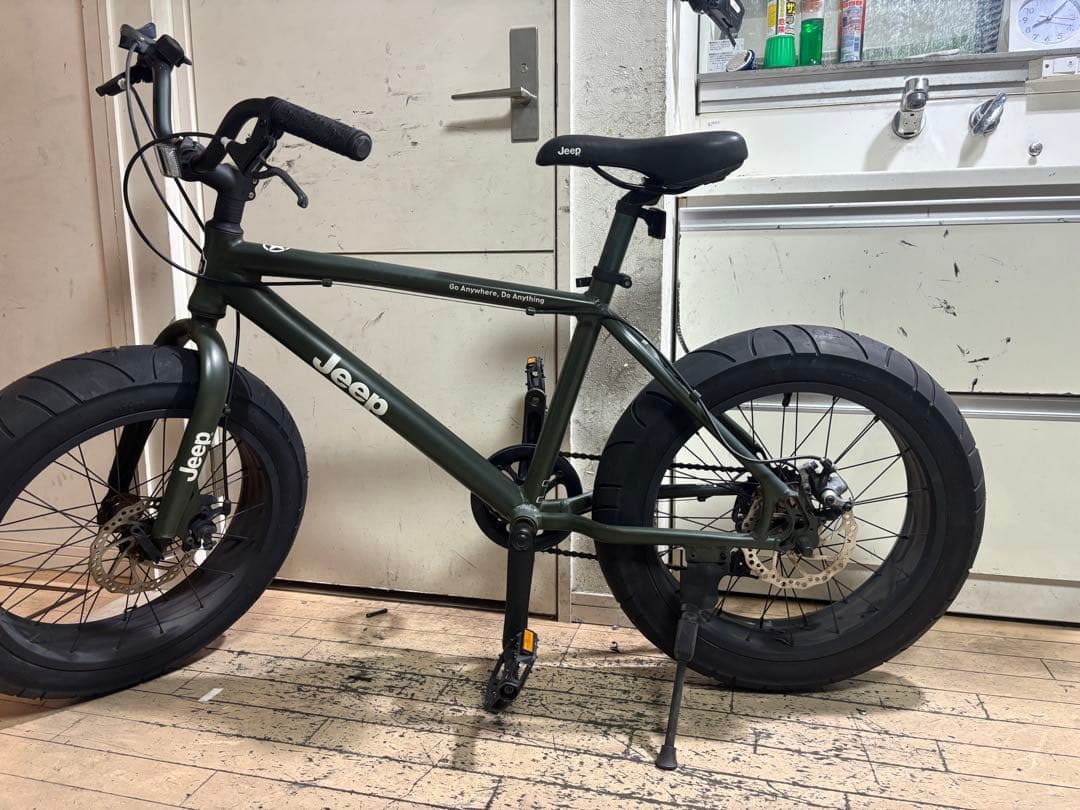 Jeep ジープのミニベロファットバイク　オリーブグリーン