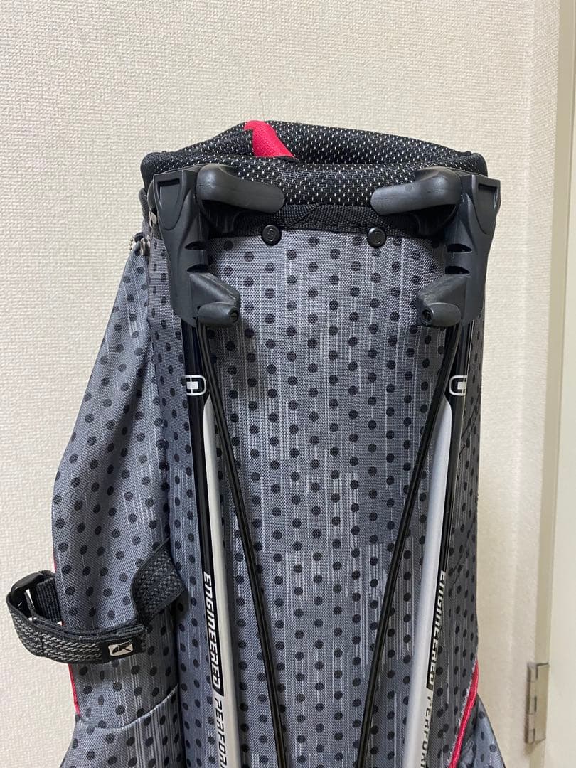 ゴルフ スタンドバッグ オジオ（OGIO）グレー　赤　８分割