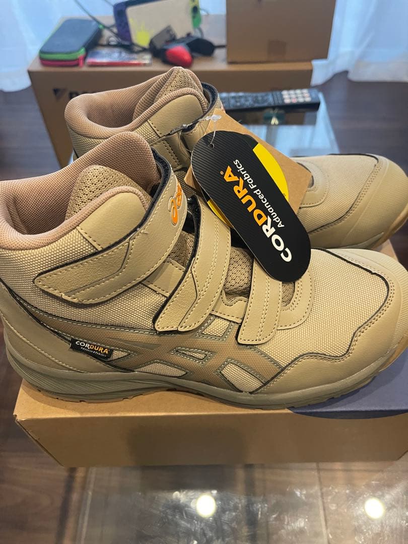 限定色　26.0 ASICS WINJOB CP216 TOUGH