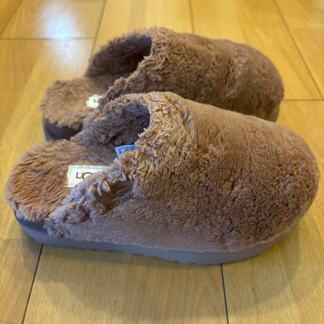 靴 UGG Fuzz Sugar Slide / HWD / 22cm