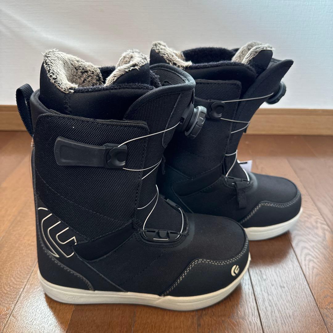 【新品未使用】FLUX 23.5㎝　スノーボードブーツ（レディース）
