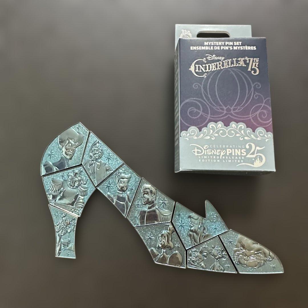香港ディズニー プリンセス ピンバッジ シンデレラ ガラスの靴 ミステリーピン
