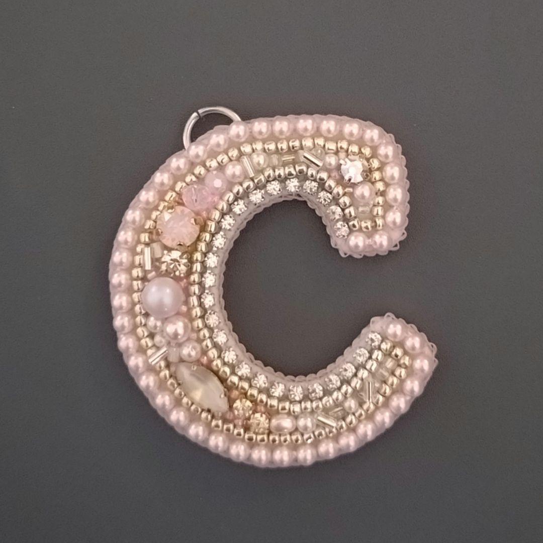 ☆ちぃ☆ピンクのさくらんぼ・イニシャルМ・イニシャルC バックチャーム