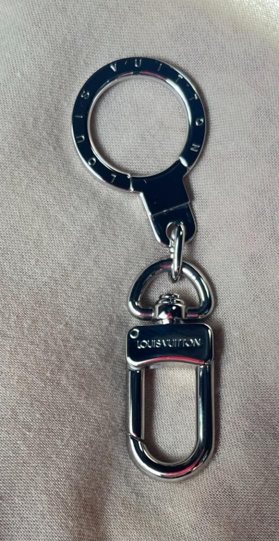 ルイヴィトン LOUIS VUITTON アノクレ キーリング キーホルダー