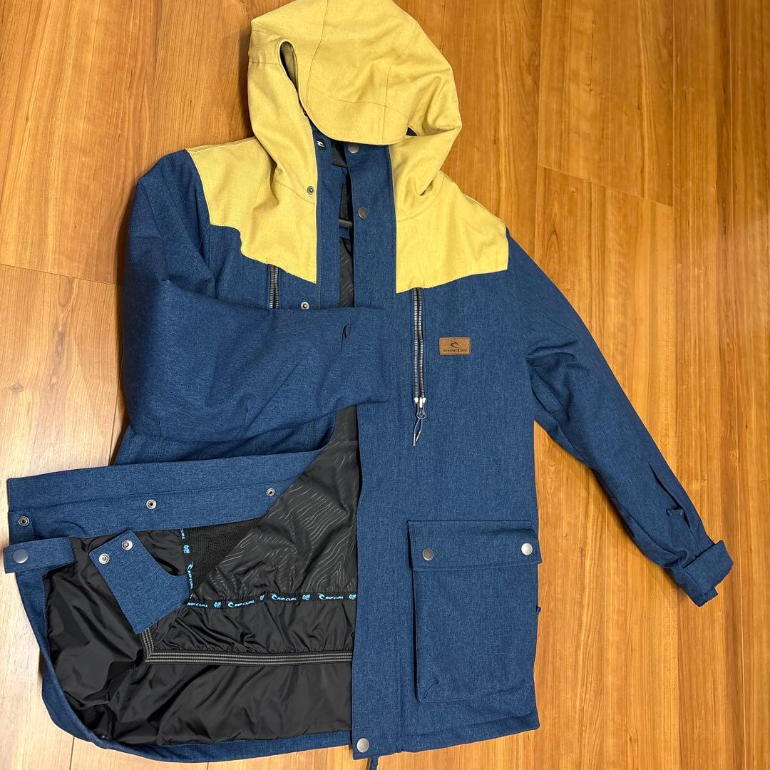 スノーボードウェアセット（ジャケット＆パンツ）最終値下げ
